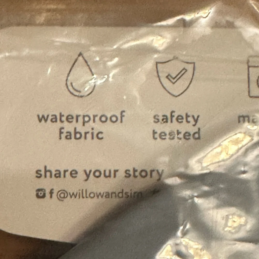 Willow + Sim Waterproof Baby Bib